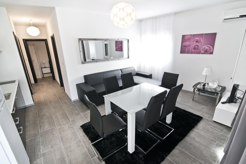 Rooms & Apartments Marinero Betina  Ngoại thất bức ảnh